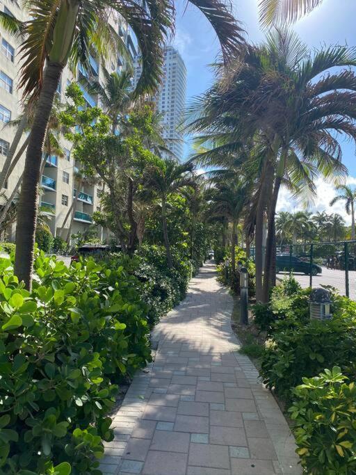 Amazing Studio Beach Walking Distance! 26B Hallandale Beach Exterior foto